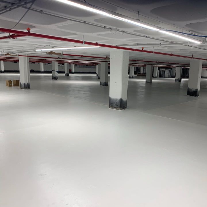 Pàrquing acabat de pintar Pàrquing acabat de pintar